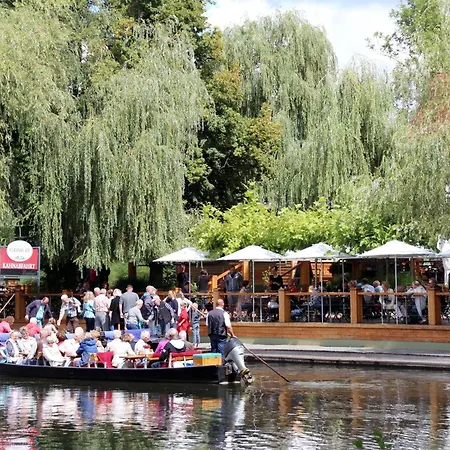 Mit Blick Auf Spree In Luebben, Cleaning Included *