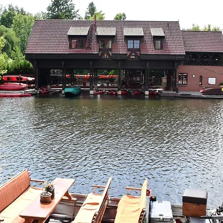 Mit Blick Auf Spree In Luebben, Cleaning Included דירה לובן
